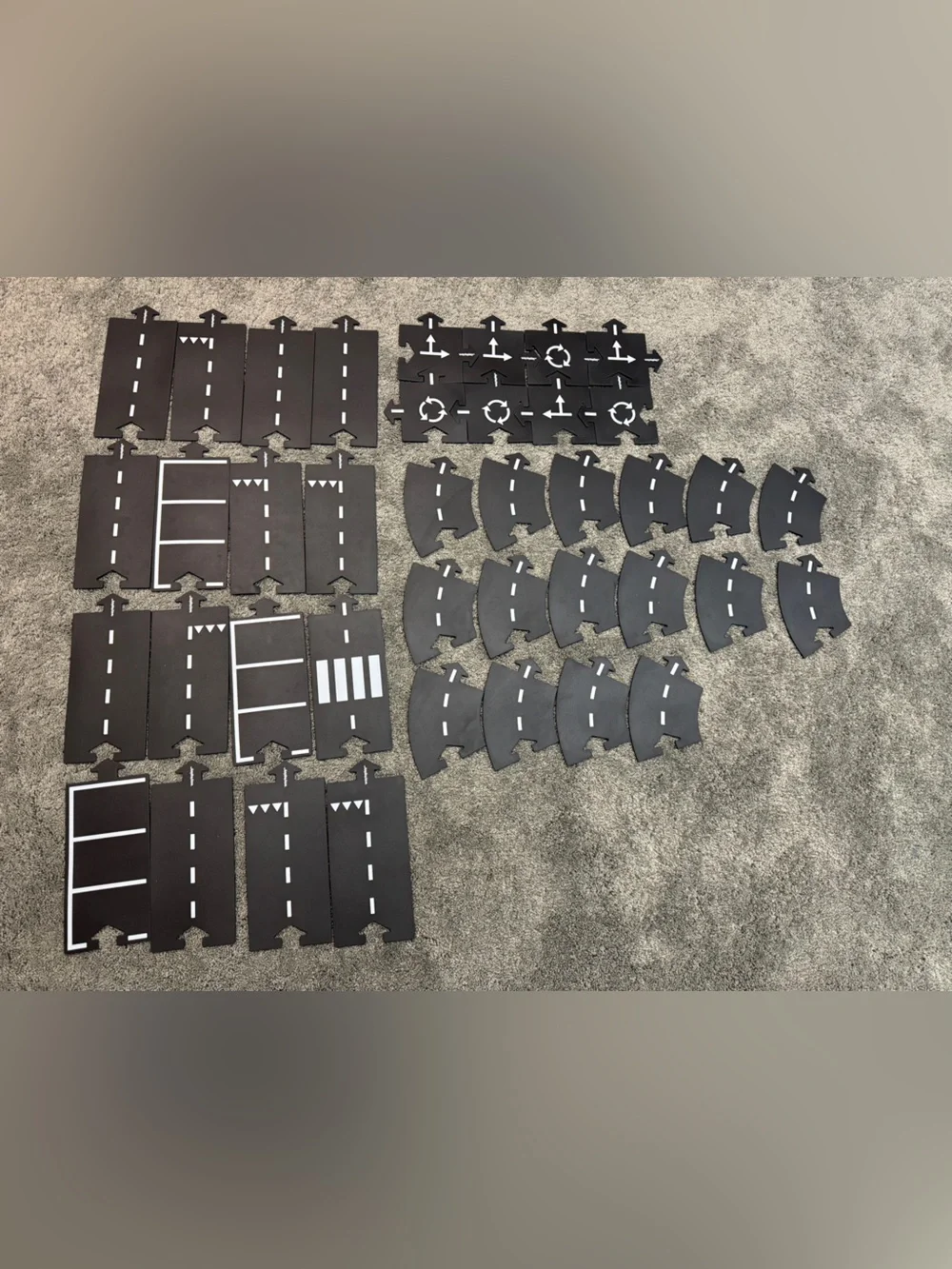 Waytoplay Black Road Play Set - King of the Road 40 pieces